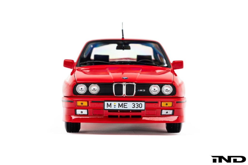 BMW E30 M3 Brilliantrot Die-cast Car - 1:18