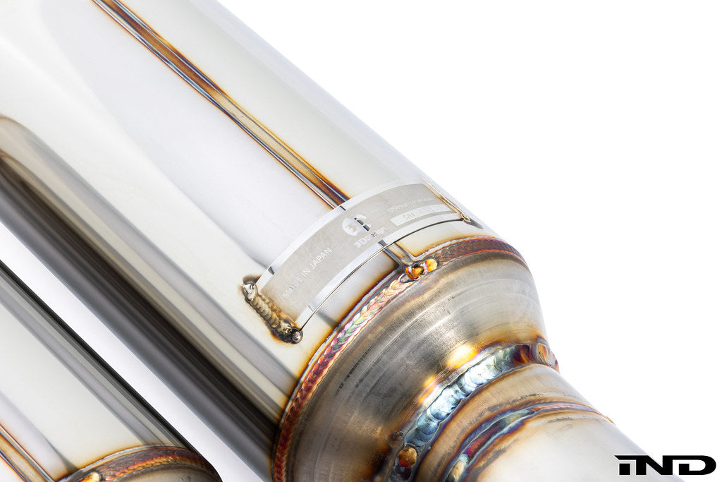 close up resonator
