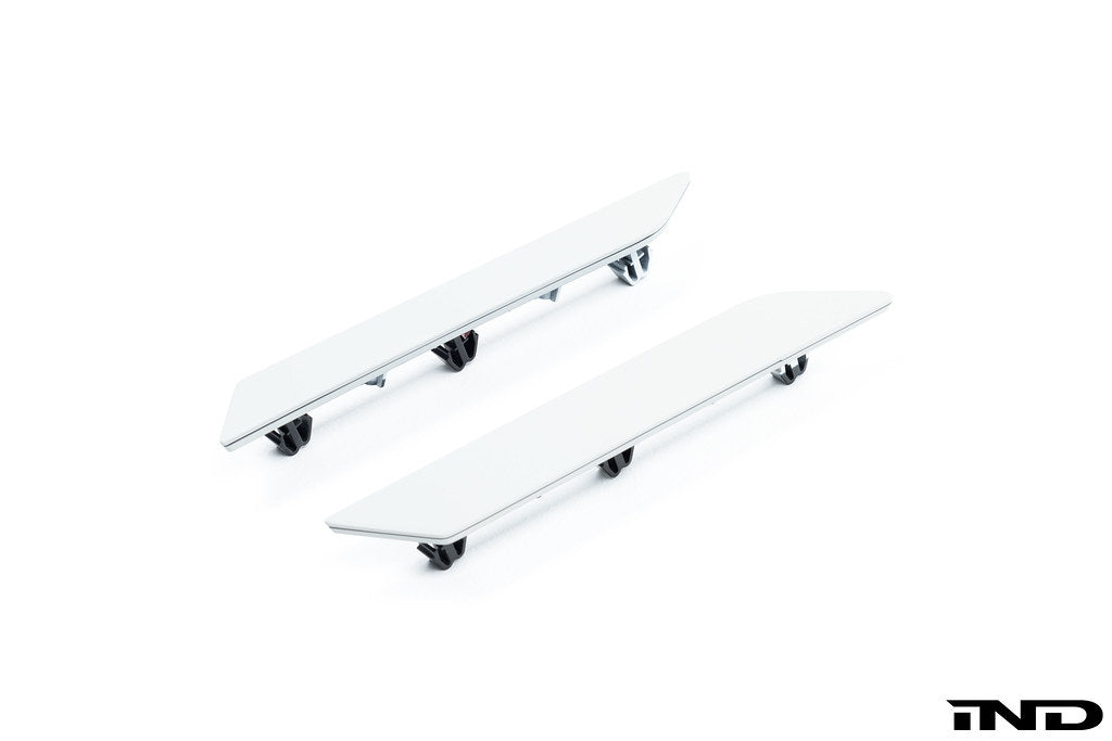 IND G90 / G99 M5 Painted Rear Bumper Reflector Set