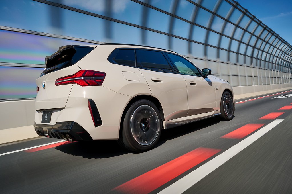 3D Design G45 X3 M-Sport Carbon Roof Spoiler