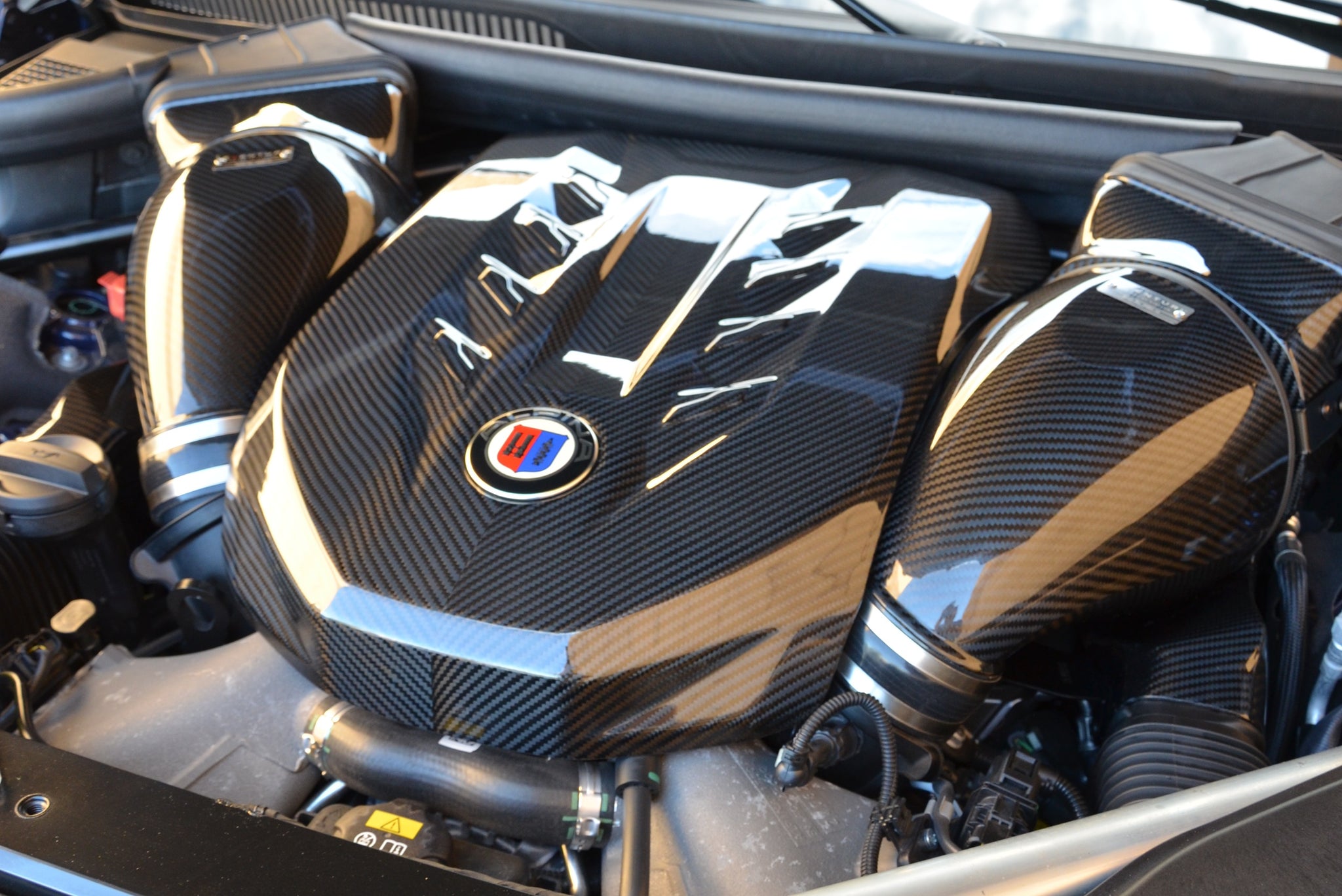 Eventuri BMW G05 X5 / G06 X6 / G07 X7 M50i Black Carbon Intake System