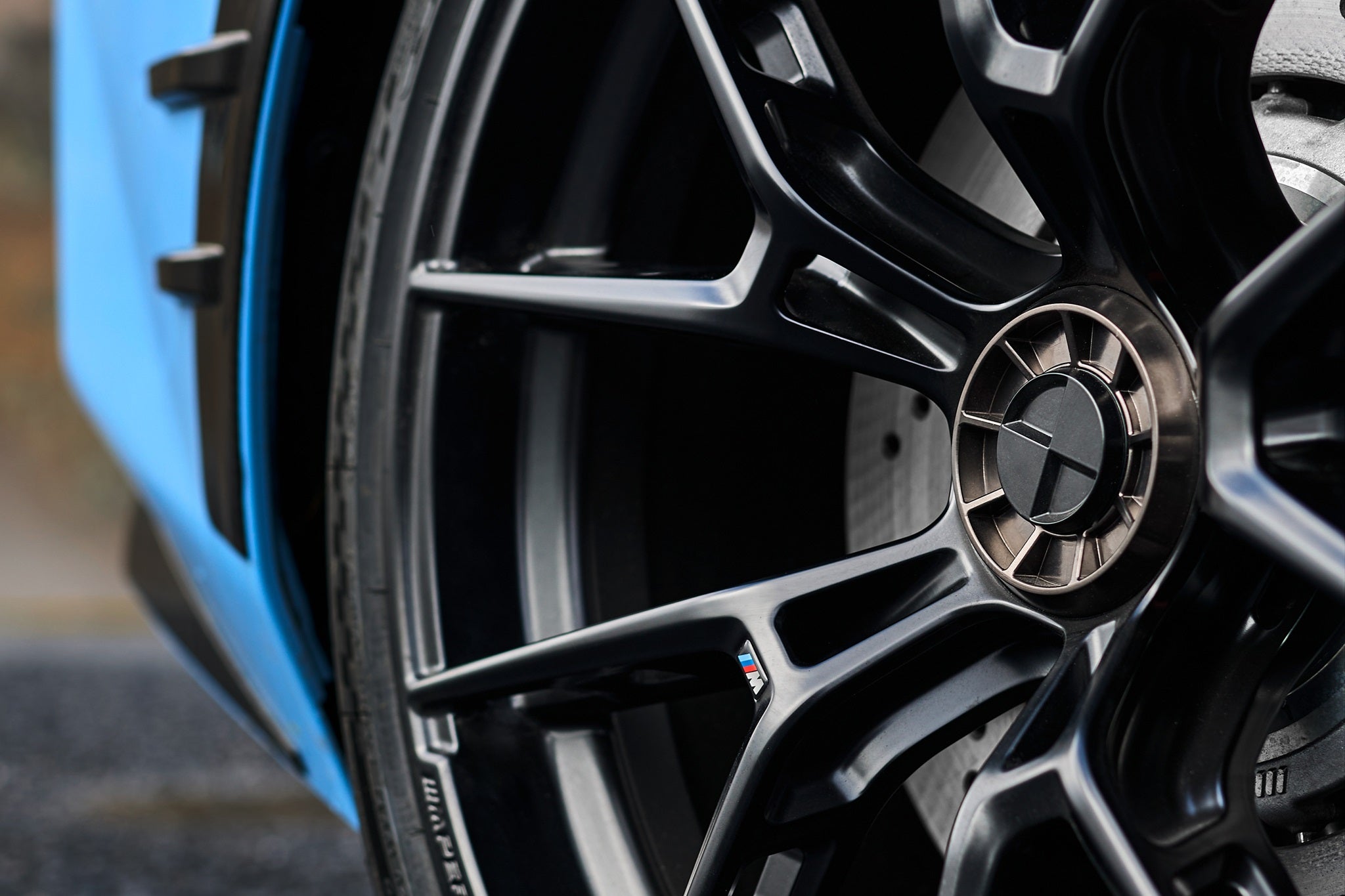 BMW M Performance G8X Center Lock Hub Retrofit and 963M Wheel System