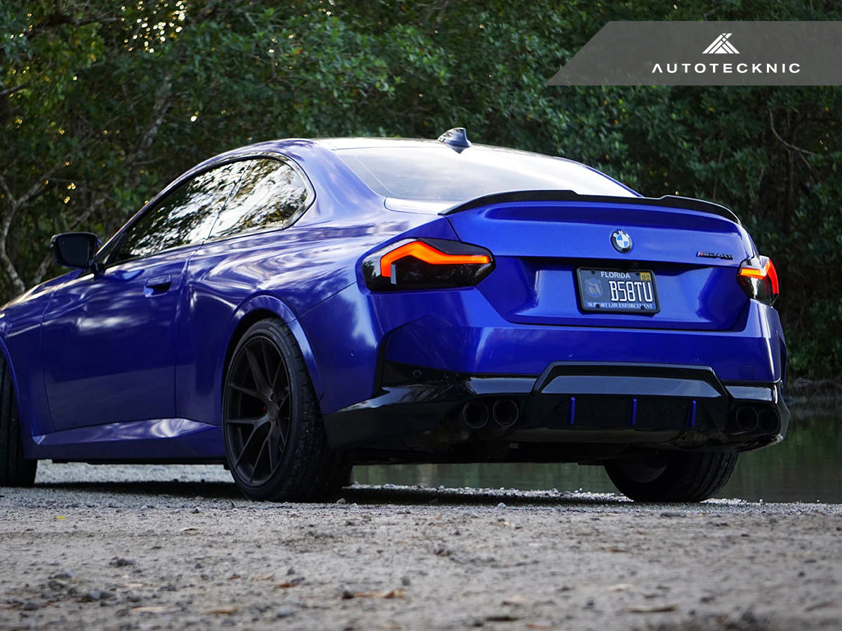 AutoTecknic G87 M2 Dry Carbon Versus Trunk Spoiler