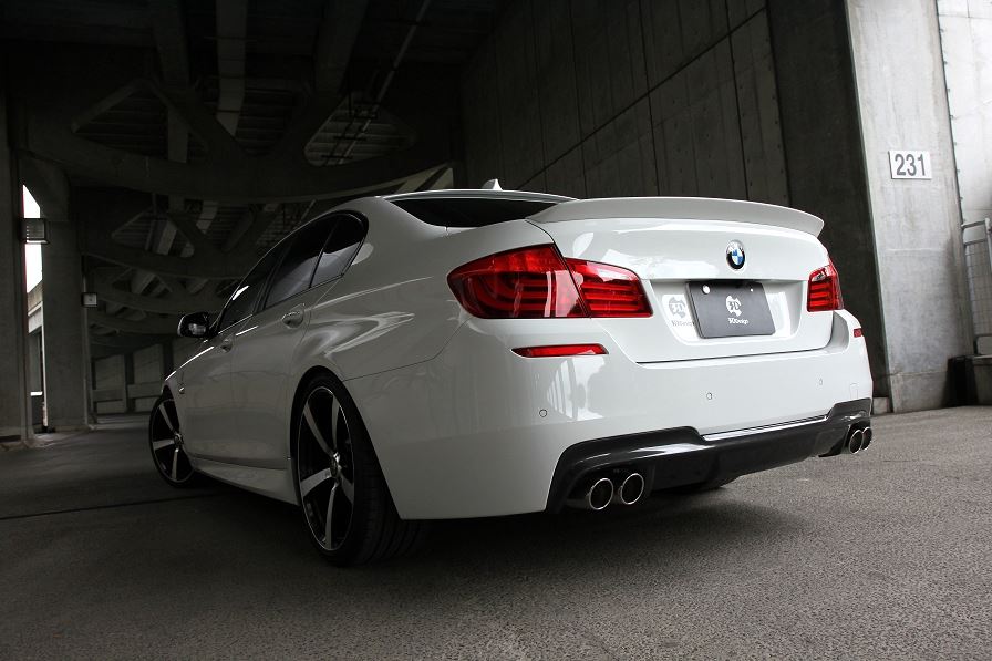 3d design f10 f11 m sport carbon fiber rear diffuser - iND Distribution