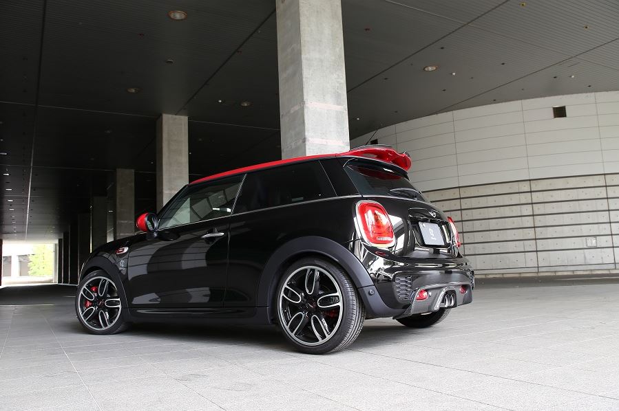 3d design mini f56 jcw carbon fiber rear diffuser - iND Distribution