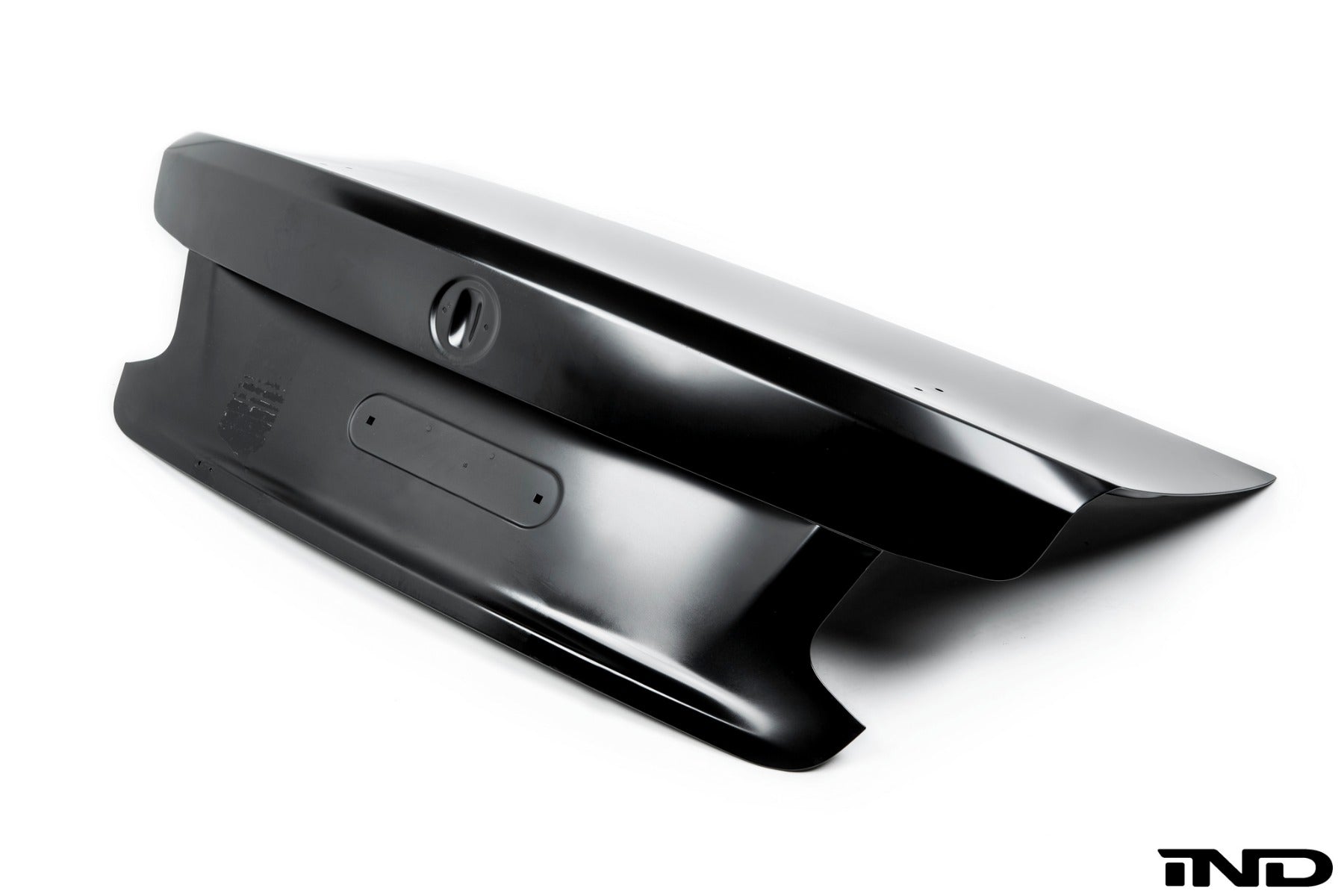 BMW motorsport f22 m235ir race trunk - iND Distribution