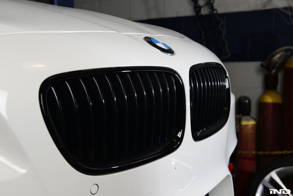 iND f10 5 series painted front grille set - iND Distribution