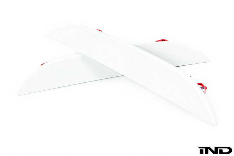 iND f90 m5 painted rear reflector set - iND Distribution