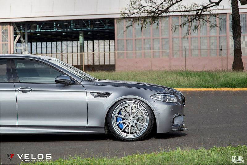 iND f10 m5 painted front reflector set - iND Distribution