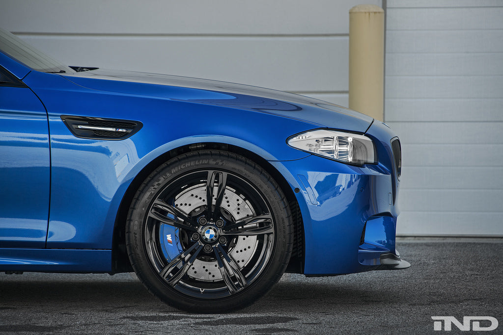 iND f10 m5 painted front reflector set - iND Distribution