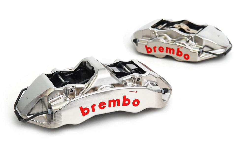 Detailed shots of Brembo's GT-R calipers!