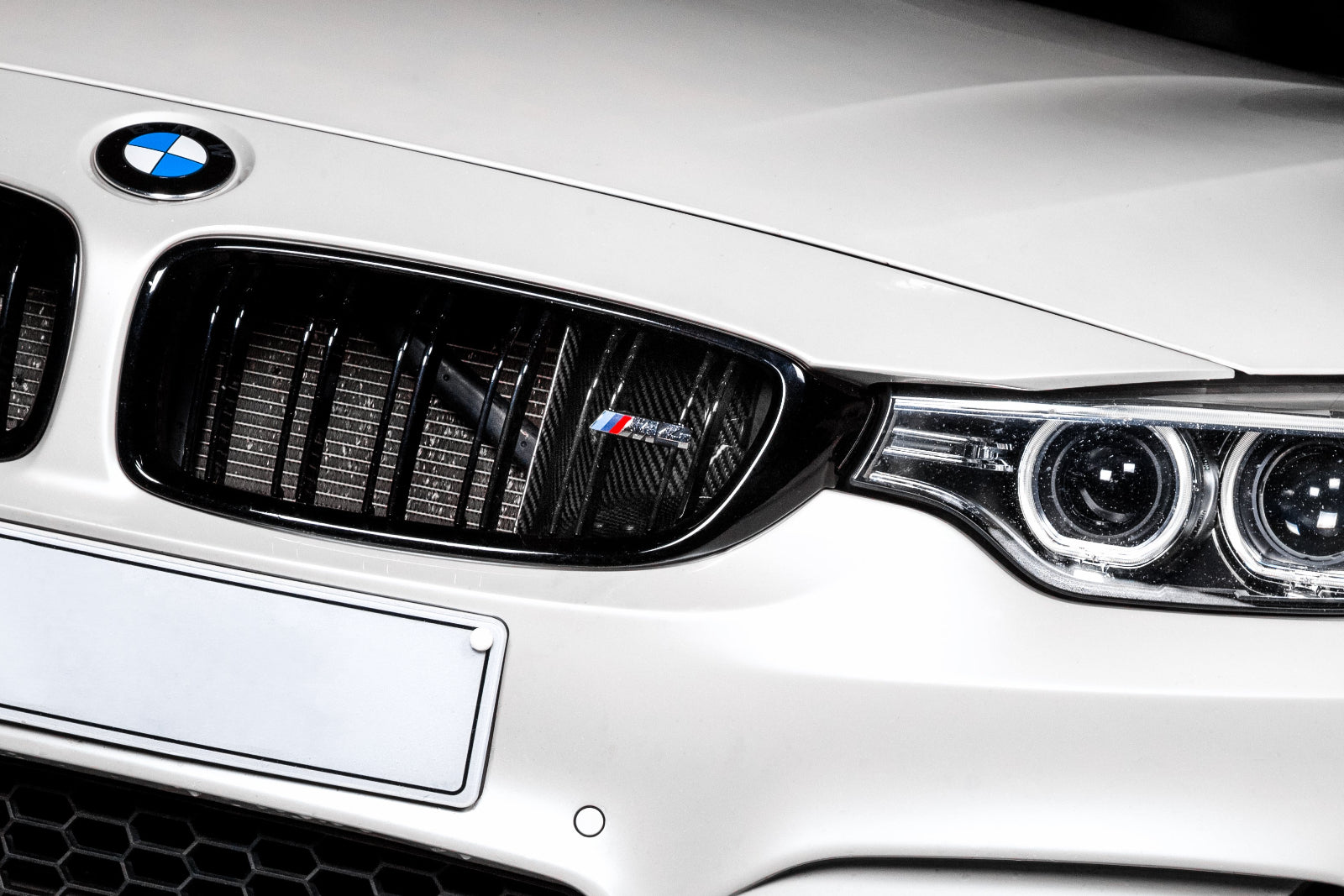 Eventuri BMW F8X M3 / M4 Black Carbon Air Scoop Set