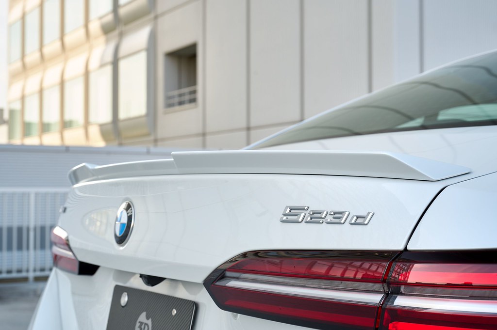 3D Design urethane trunk spoiler installed on a BMW G90 M5 and G60 5-Series sedan featuring OEM+ styling and factory-quality fitment