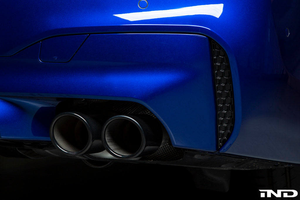 Acexxon F90 M5 rear reflector insert set with honeycomb design, exterior automotive accessory for enhanced visibility and style.