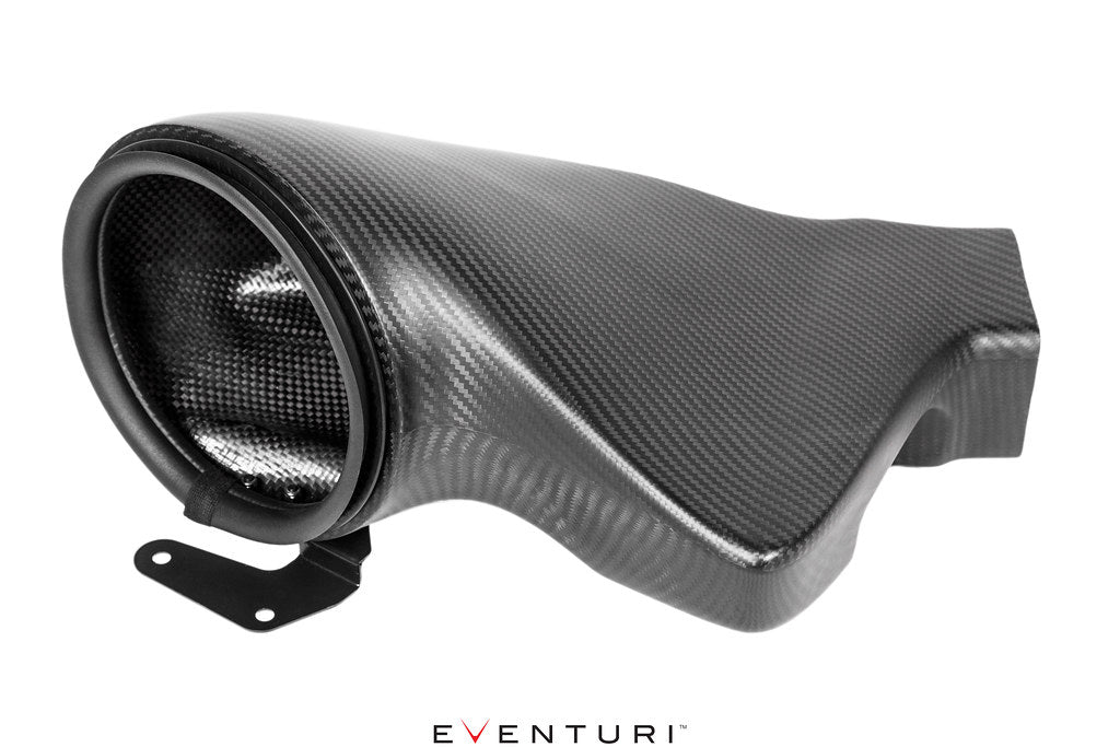 Eventuri black carbon intake and engine cover for Mercedes C190 AMG GT, GTS, GTR in matte finish, showcasing performance design.