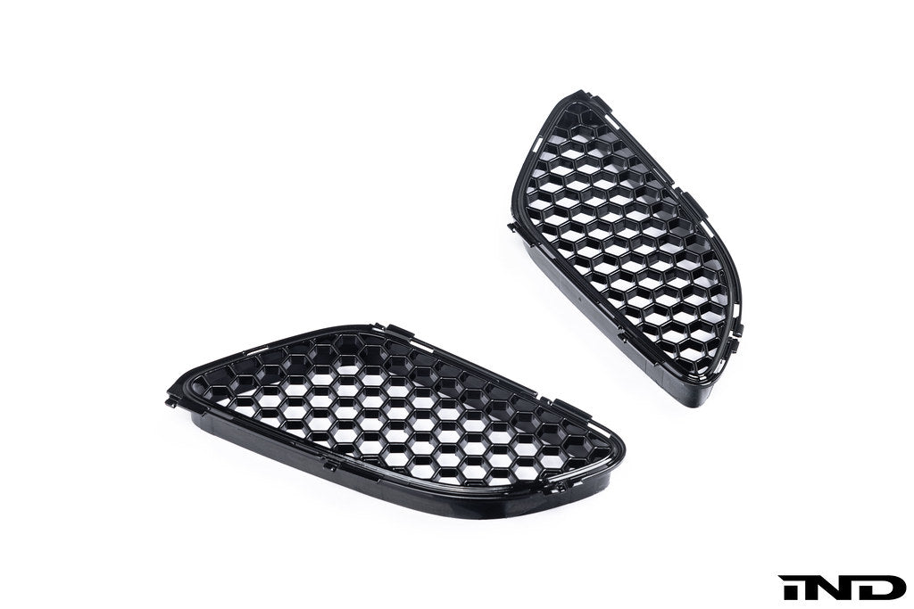 BMW E9X M3 Hood Vent Mesh Set