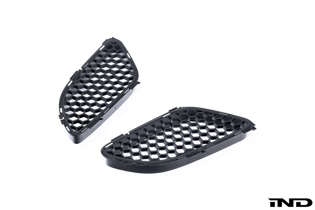 BMW E9X M3 Hood Vent Mesh Set