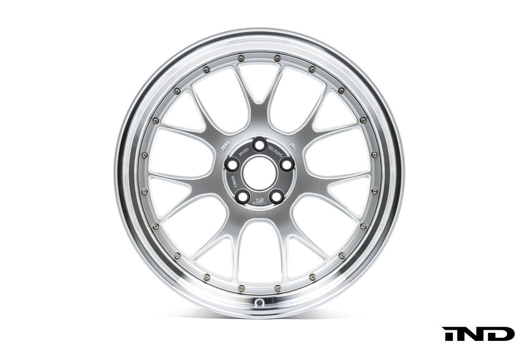 BBS G8X M2 / M3 / M4 LM-R 20" Wheel Set