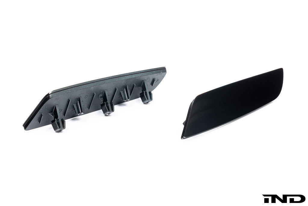 IND U11 X1 M35i Painted Rear Reflector Set - Gloss Black