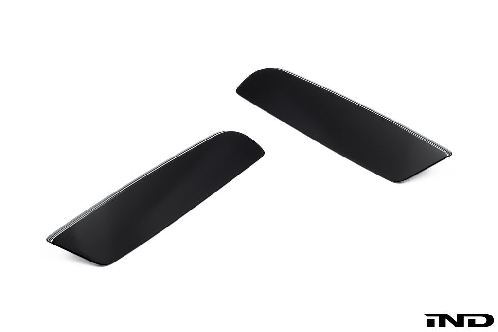 IND U11 X1 M35i Painted Rear Reflector Set - Gloss Black