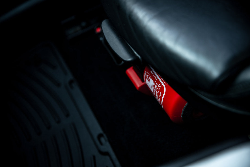OEMExtinguishers E46 / E85 / E53 OEM Fire Extinguisher Kit