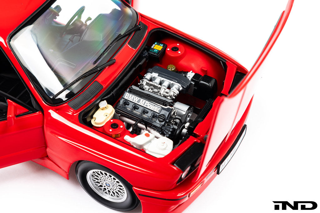 BMW E30 M3 Brilliantrot Die-cast Car - 1:18