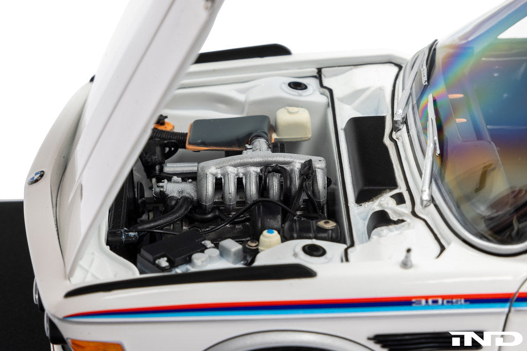 BMW E9 3.0 CSL Die-cast Car - 1:18