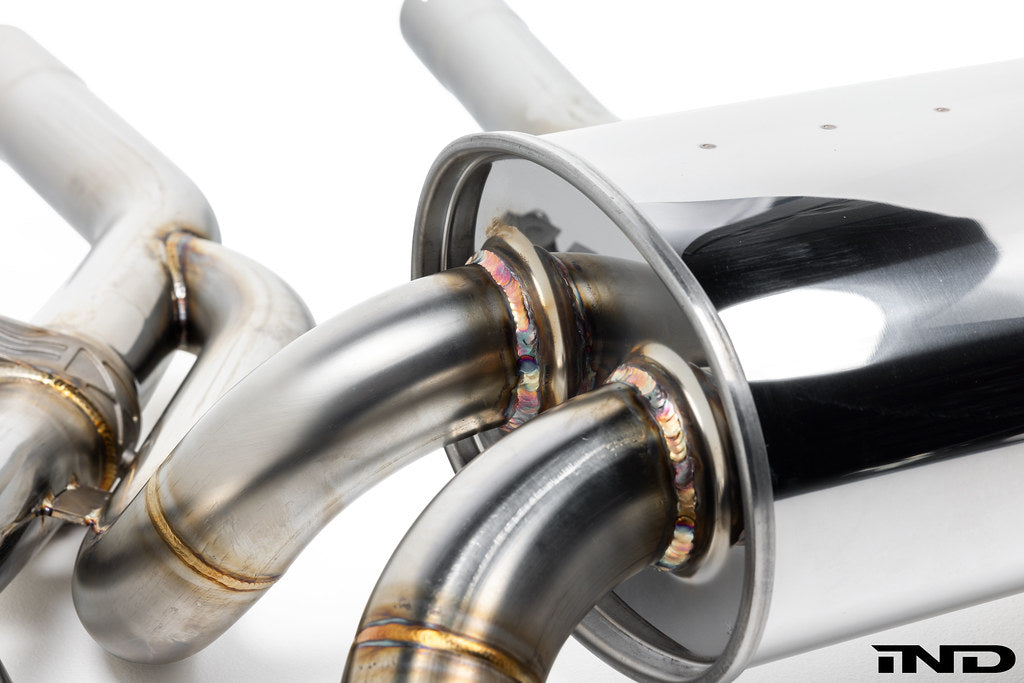 close up muffler welds