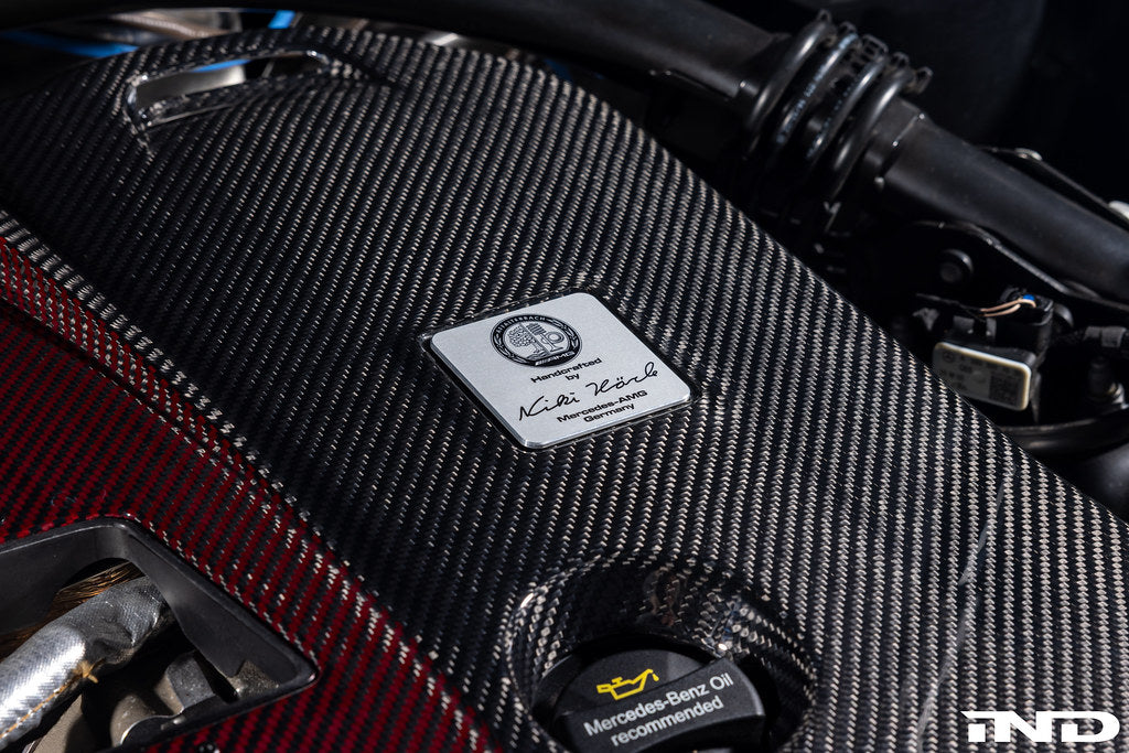 Eventuri black carbon intake system for Mercedes W463A G63 AMG, showcasing sleek performance air intake components.