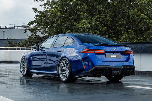 TRE G90 / G99 M5 Carbon Fiber PR-1 Side Skirts