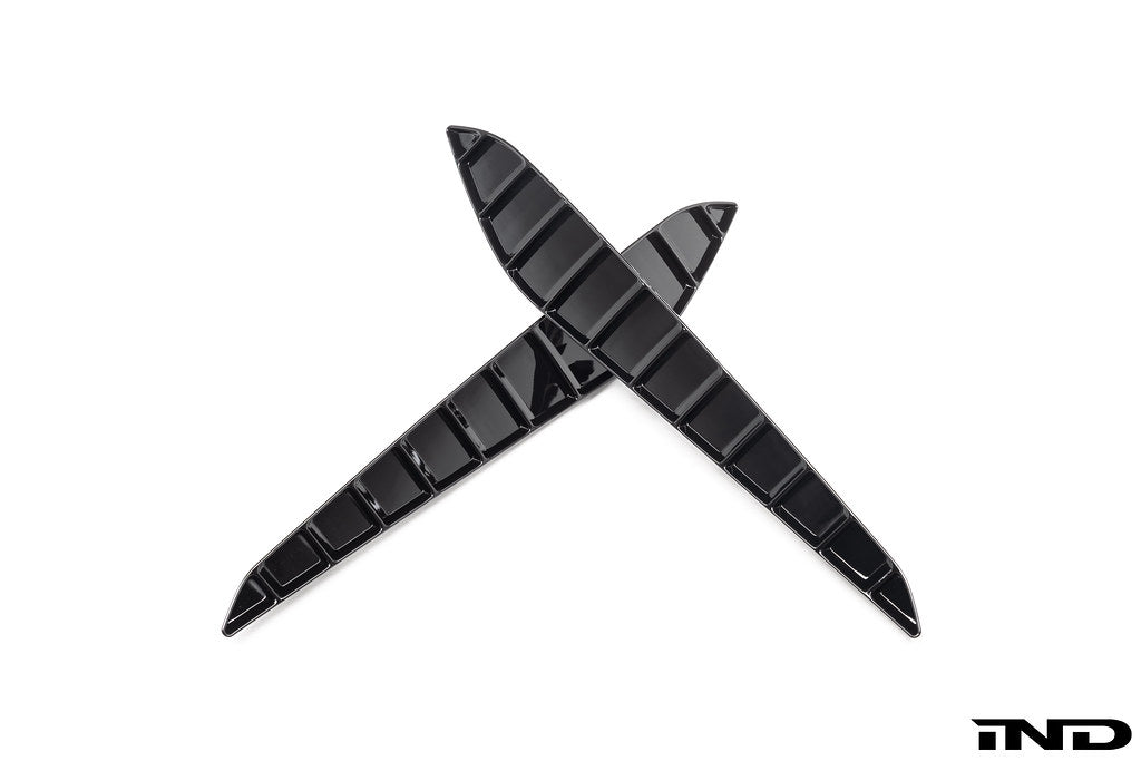Acexxon G45 X3 M-Sport rear reflector insert set with horizontal slats, exterior car accessory showing reflective surface.
