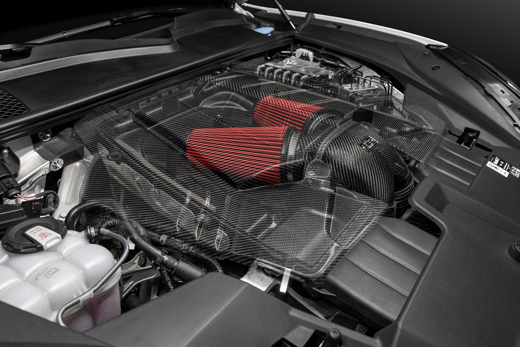 Eventuri 4.0TFSI Twin Turbo V8 black carbon intake system for 2025+ performance vehicles, showcasing sleek carbon fiber design.