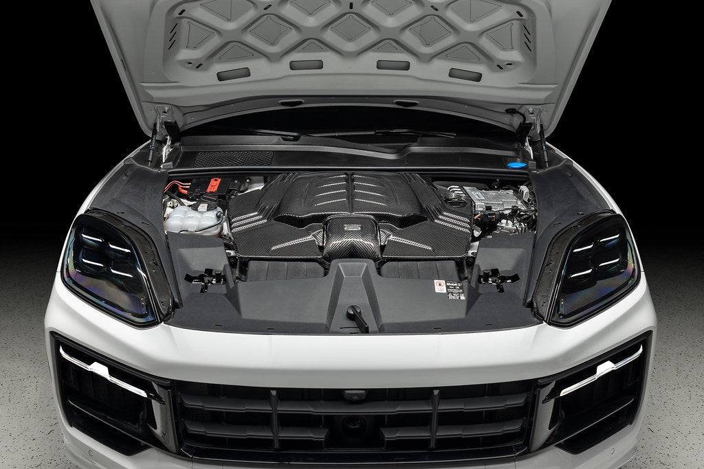 Eventuri 4.0TFSI Twin Turbo V8 black carbon intake system, high-performance engine upgrade for 2025+ Audi models.