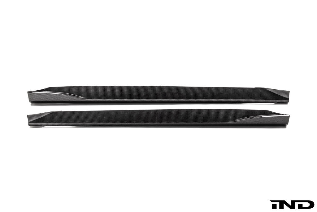 3D Design G90 G99 M5 carbon fiber side skirts for BMW exterior modification, showcasing sleek, lightweight aerodynamic design