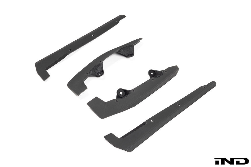 Exterior Megachip G20 3-Series splash guards installed on vehicle wheels, protecting against mud and water splashes.