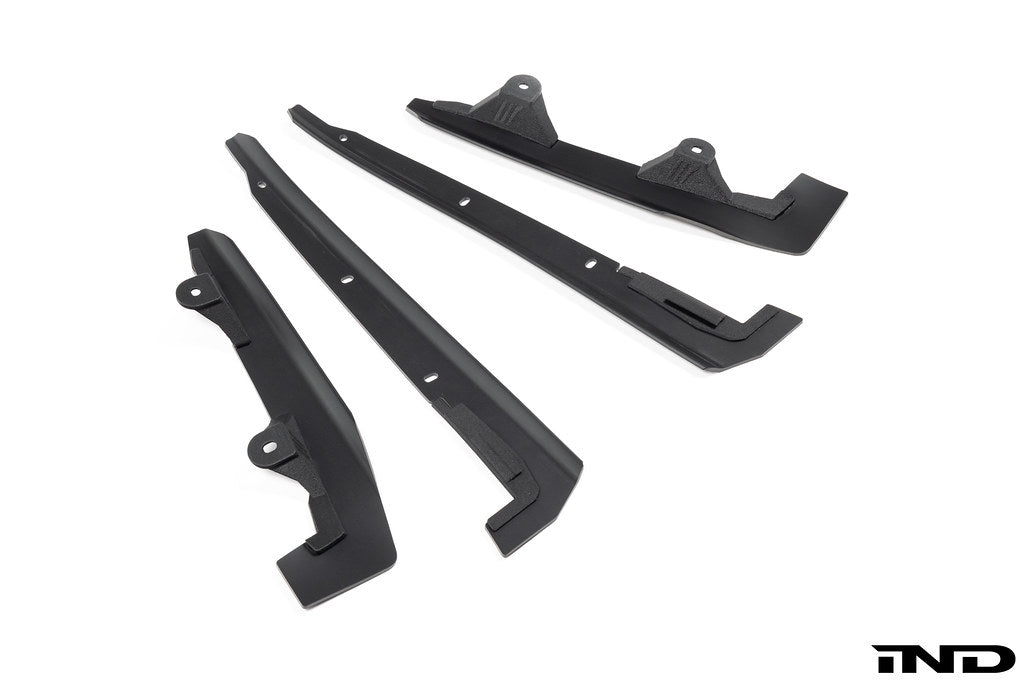 Exterior Megachip G20 3-Series splash guards installed on vehicle wheels, designed to protect against road debris and mud splashes.
