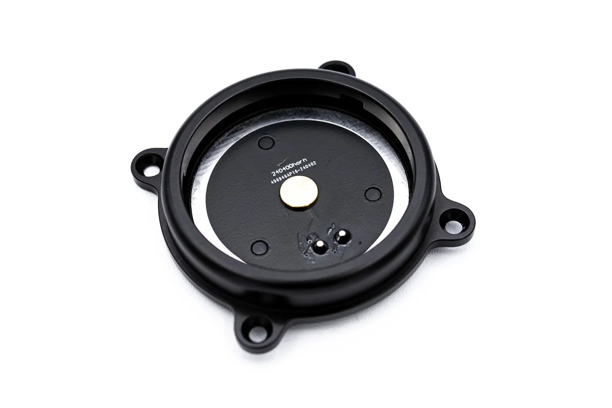 MadTrace Momo Steering Wheel 6x70mm Horn Cap Adapter