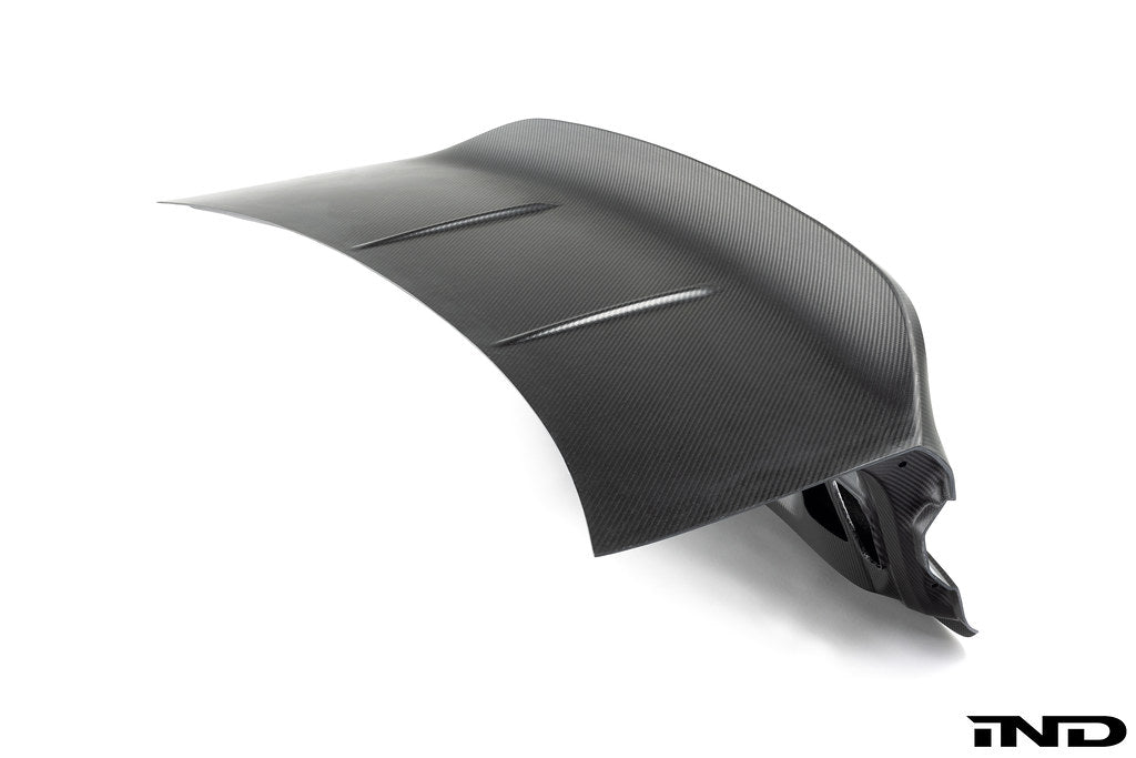 Alpha N G80 M3 Carbon CSL trunk lid, exterior view, white background, showcasing lightweight carbon fiber design.