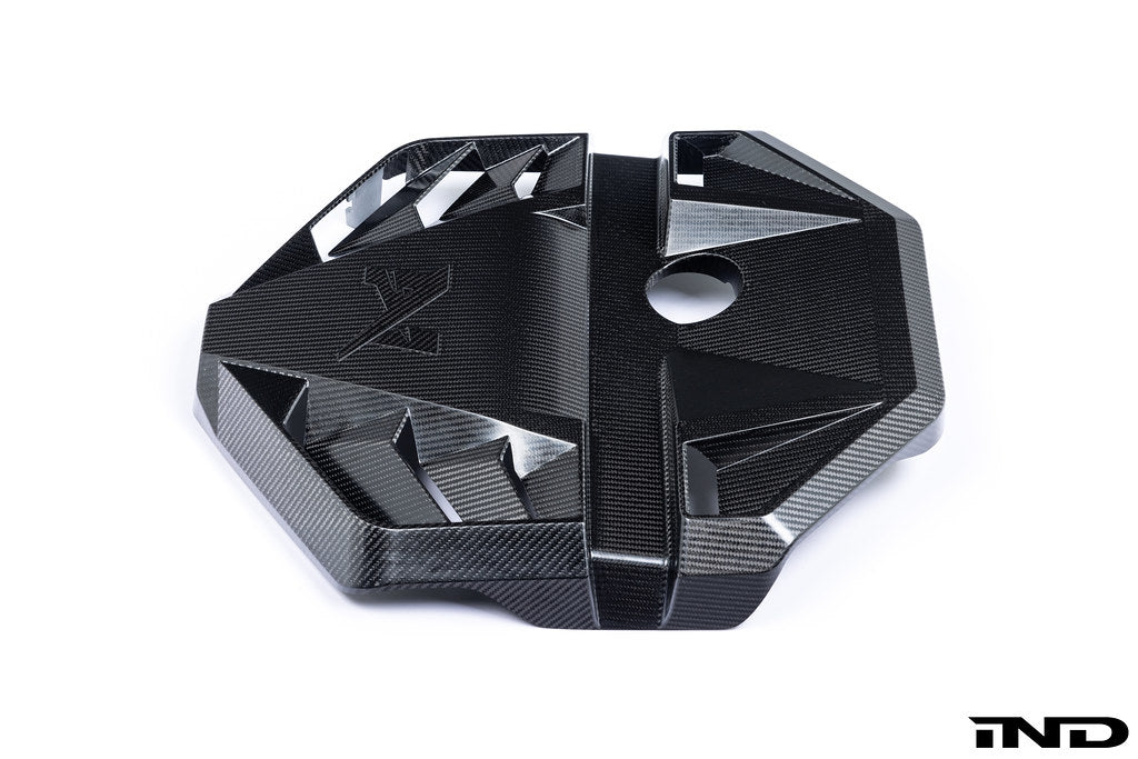 Alpha N G8X S58 carbon engine cover for M2, M3, M4 models, exterior view showing white background and sleek carbon finish.