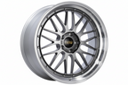 BBS LM Wheel in Diamond Black finish with 'BBS' logo center cap on a white background