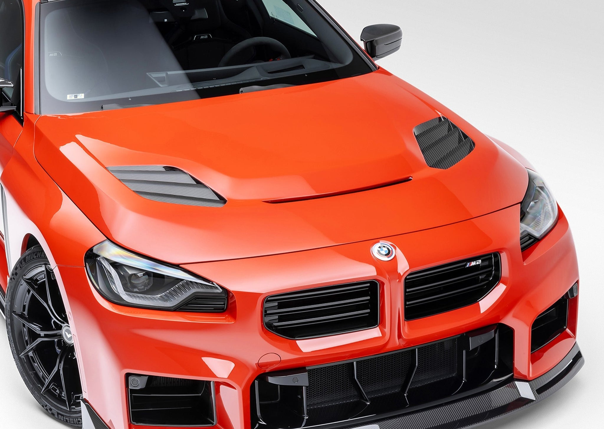 Vorsteiner G87 M2 Dry Carbon Aero Hood