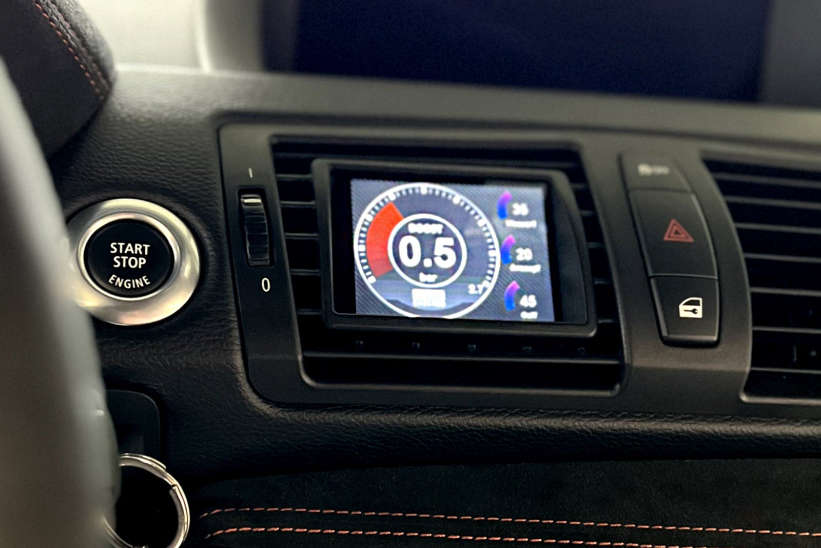 CANchecked E82 1M / E8X 1-Series MFD32 Multi Function Display | 3.2" Gen2 (LHD)