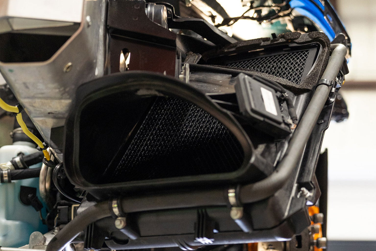 CSF McLaren M838TE / M840TE High Performance Heat Exchanger with Rock Guard