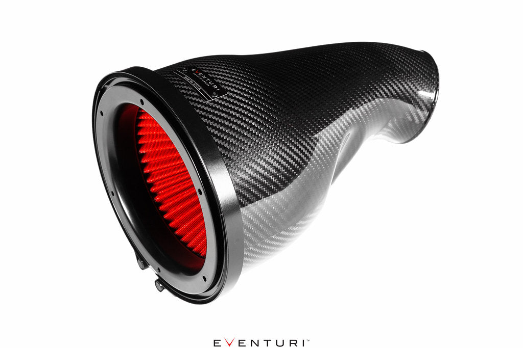 Eventuri black carbon intake system for Mercedes AMG A45 and CLA45, featuring performance air filter housing and sleek design.
