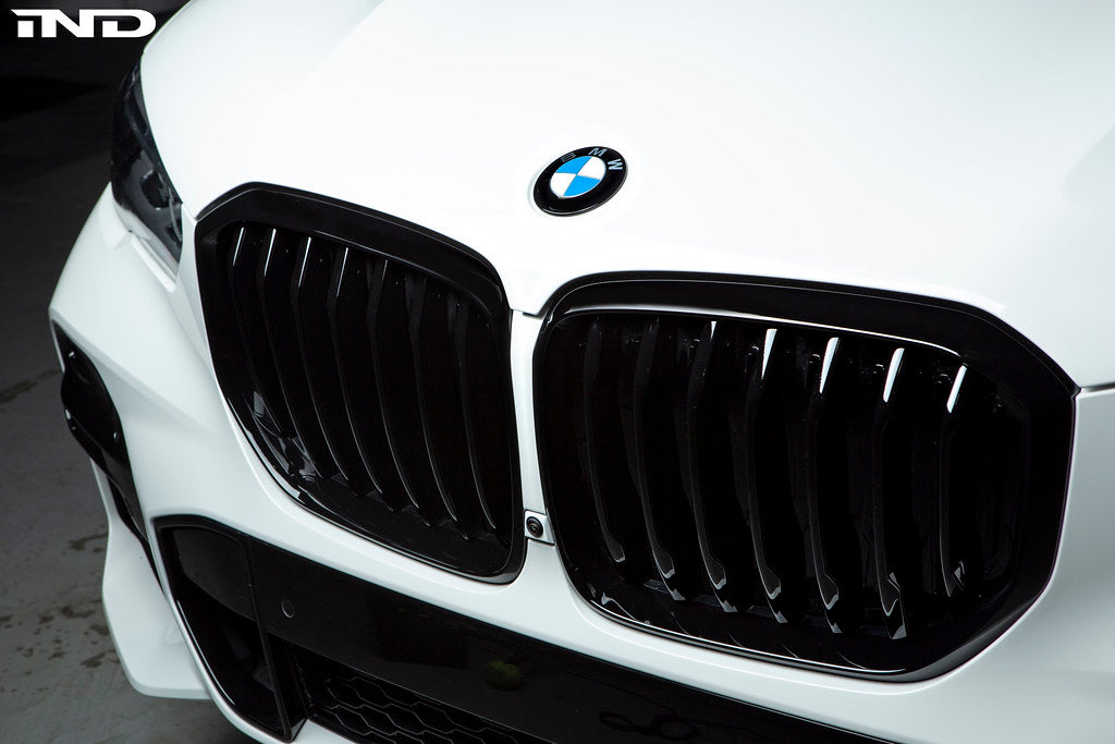 IND Painted BMW Roundel Set Installed Showing High-Gloss Black Surround and OEM BMW Center Emblem on Vehicle