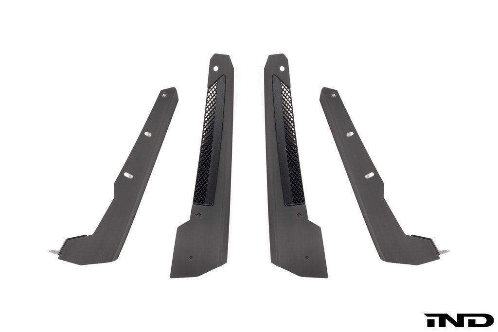 White Megachip FL5 Civic Type-R splash guard set installed on vehicle, showing exterior protective mud flaps on the car's wheel arches.