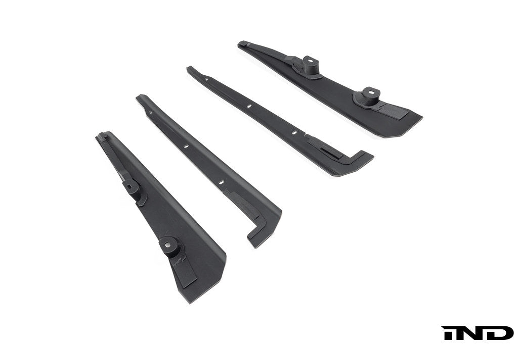 Megachip G8X M2 M3 M4 exterior splash guard set in white, designed to protect vehicle undercarriage from dirt and debris