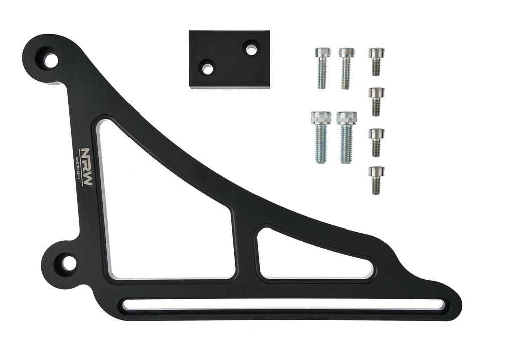 NRW-Design G8X S58 performance oil catch can kit with single turbo bracket for BMW G8X S58 engine, black metal and hose components.