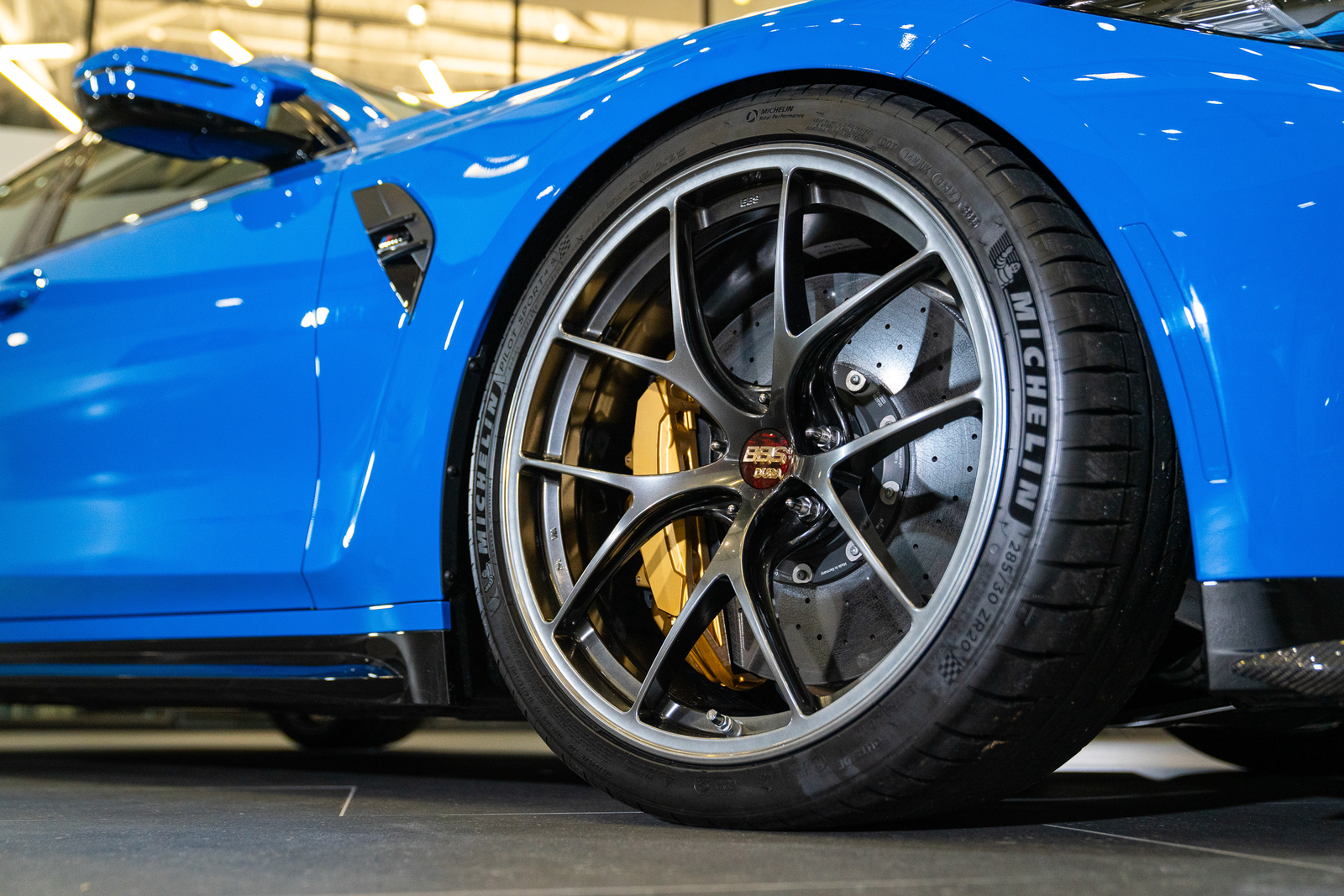 BBS G8X M2/M3/M4 RI-D 20-inch diamond black alloy wheel set installed on a vehicle.