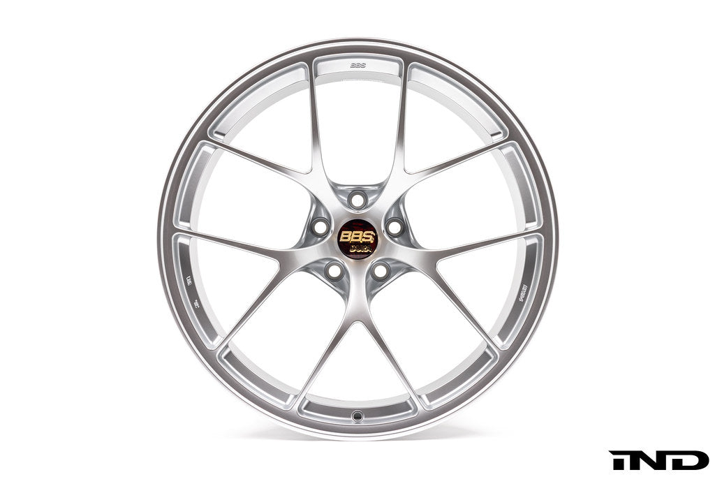 BBS G8X M2, M3, M4 RI-D 20-inch silver wheel set with diamond finish on a white background